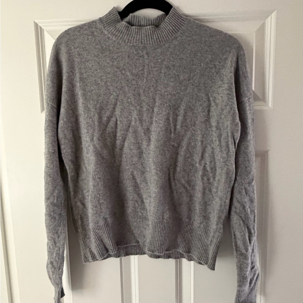 Women’s Gray Sweater